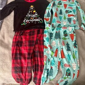2 Kids Size 6 Christmas Longsleeve PJ Sets